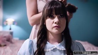 Mature Mom'S New Boyfriend Provokes Daughter'S Jealousy