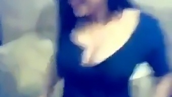 Lækket Video Af Indisk College Sex Orgie På Vandrerhjemmet