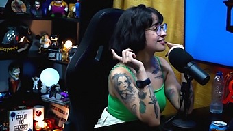 Martina Oliveira, Podcast Pápum No Barraco'Da Ruan'In Muazzam Penisine Sıcak Bir Tepki Veriyor!