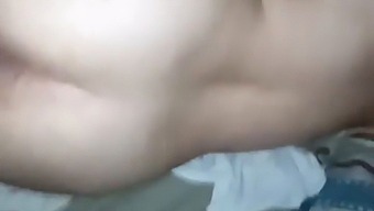 Adik Ipar Saya Menunjukkan Seluar Dalamnya Di Atas Saya Untuk Keseronokan